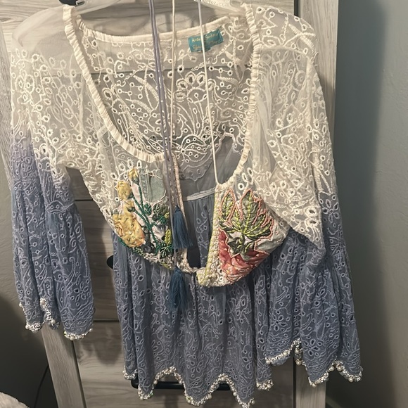 Beaded good condition Bell sleeves - Picture 6 of 8